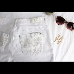 Seven 7 • White denim shorts • Sz 8